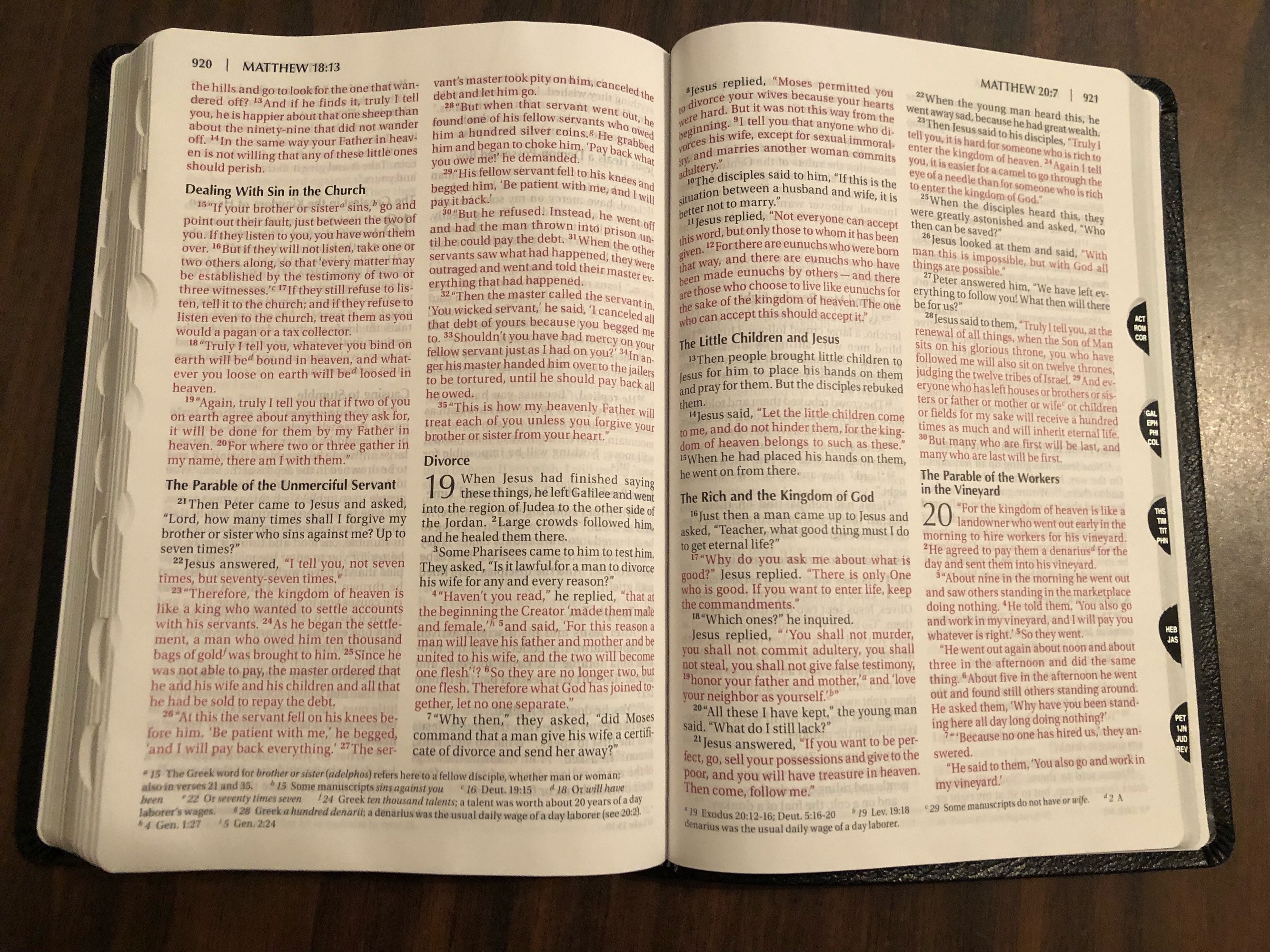 PERSONALIZED ** NIV Large Print Thinline Bible Indexed Black Bonded