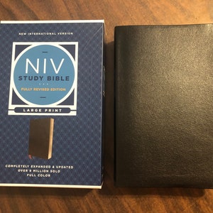Personalized Bible NIV Large Print Study Bible - Black Bonded Leather - Custom Imprinted with name, 9780310090335