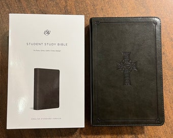 Personalized ESV Student Study Bible - Olive Trutone, Celtic Cross -  Custom Imprinted with name - 9781433560729