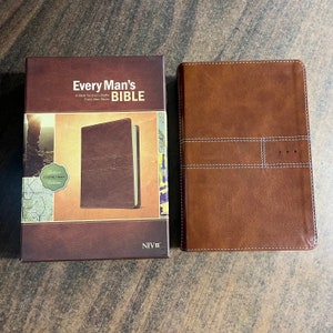 Personalized NIV Every Mans Devotional Bible - Tan Brown LeatherLike - Custom Imprinted, name engraved bible ISBN 9781414385105