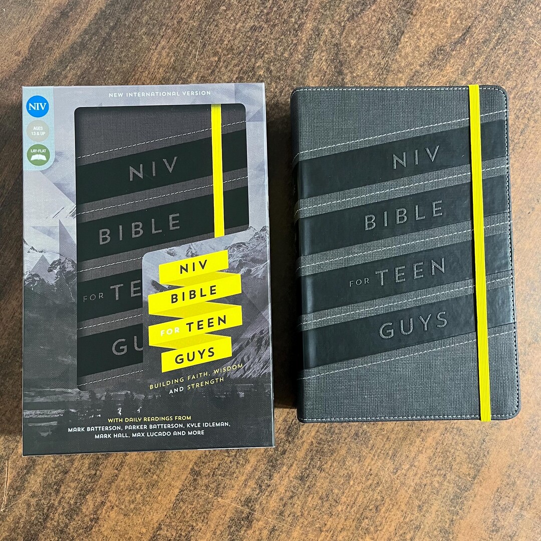 Personalized NIV Bible for Teen Guys Charcoal Duo Tone Youth