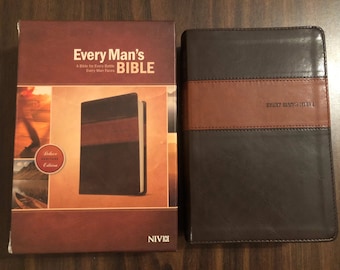 Personalized NIV Every Mans Devotional Bible - Brown Leatherlike - Custom Imprinted with name, ISBN 9781414381107