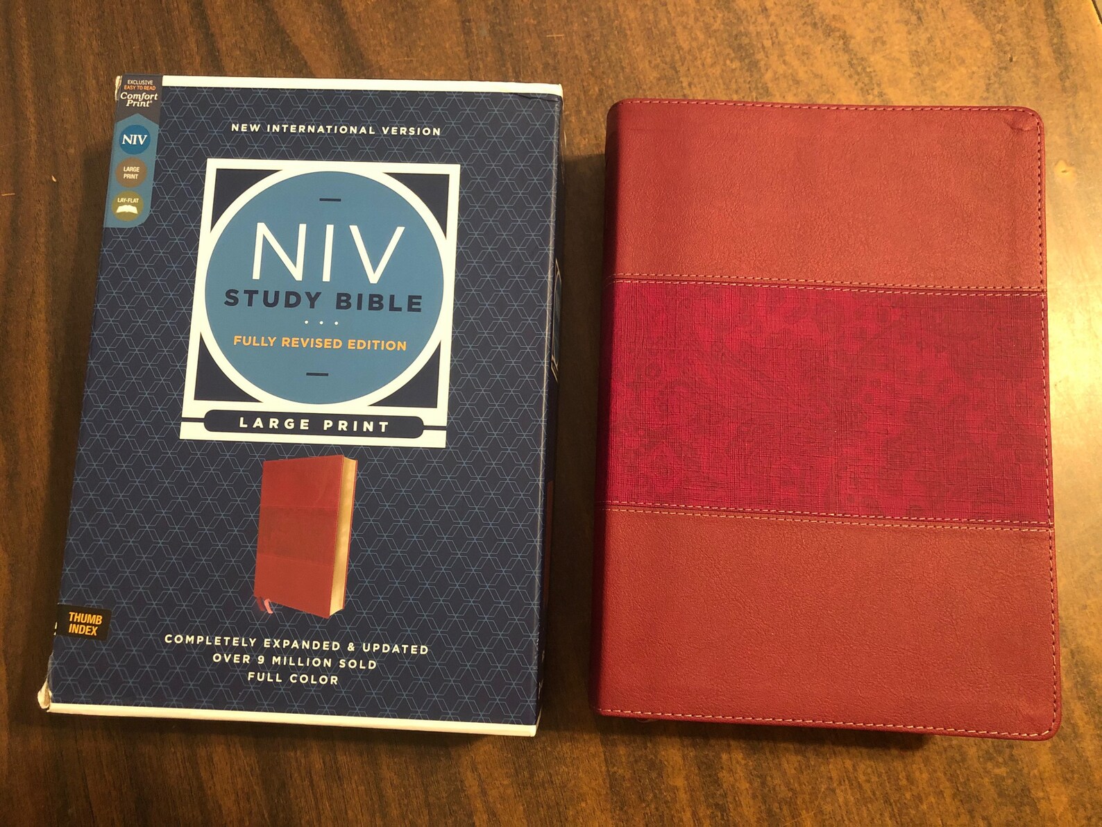 Personalized NIV Large Print Study Bible Thumb Indexed With Book