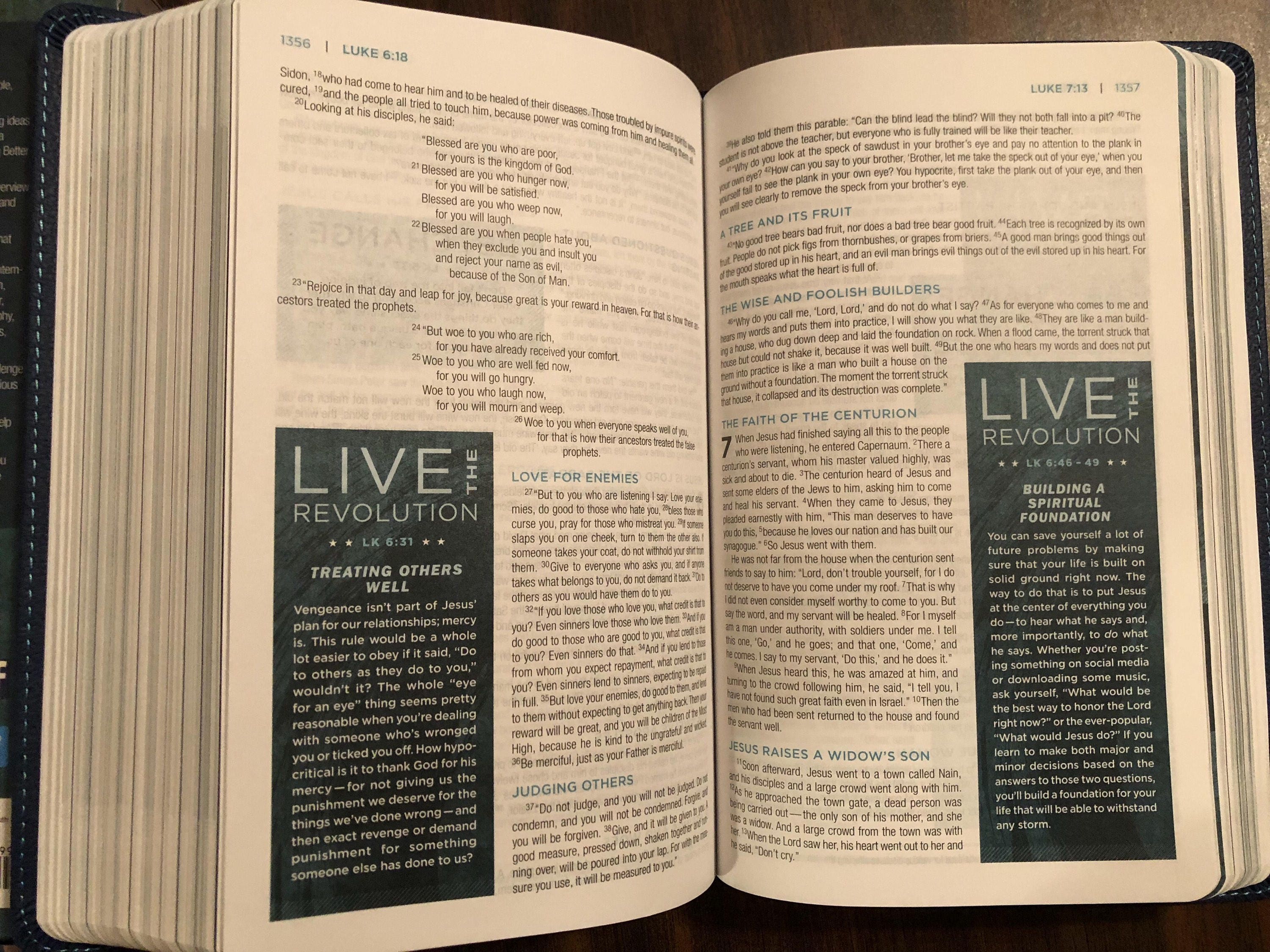 PERSONALIZED NIV Revolution Teen Study Bible Blue DuoTone PERSONALIZED NIV Revolution Teen Study Bible Blue DuoTone