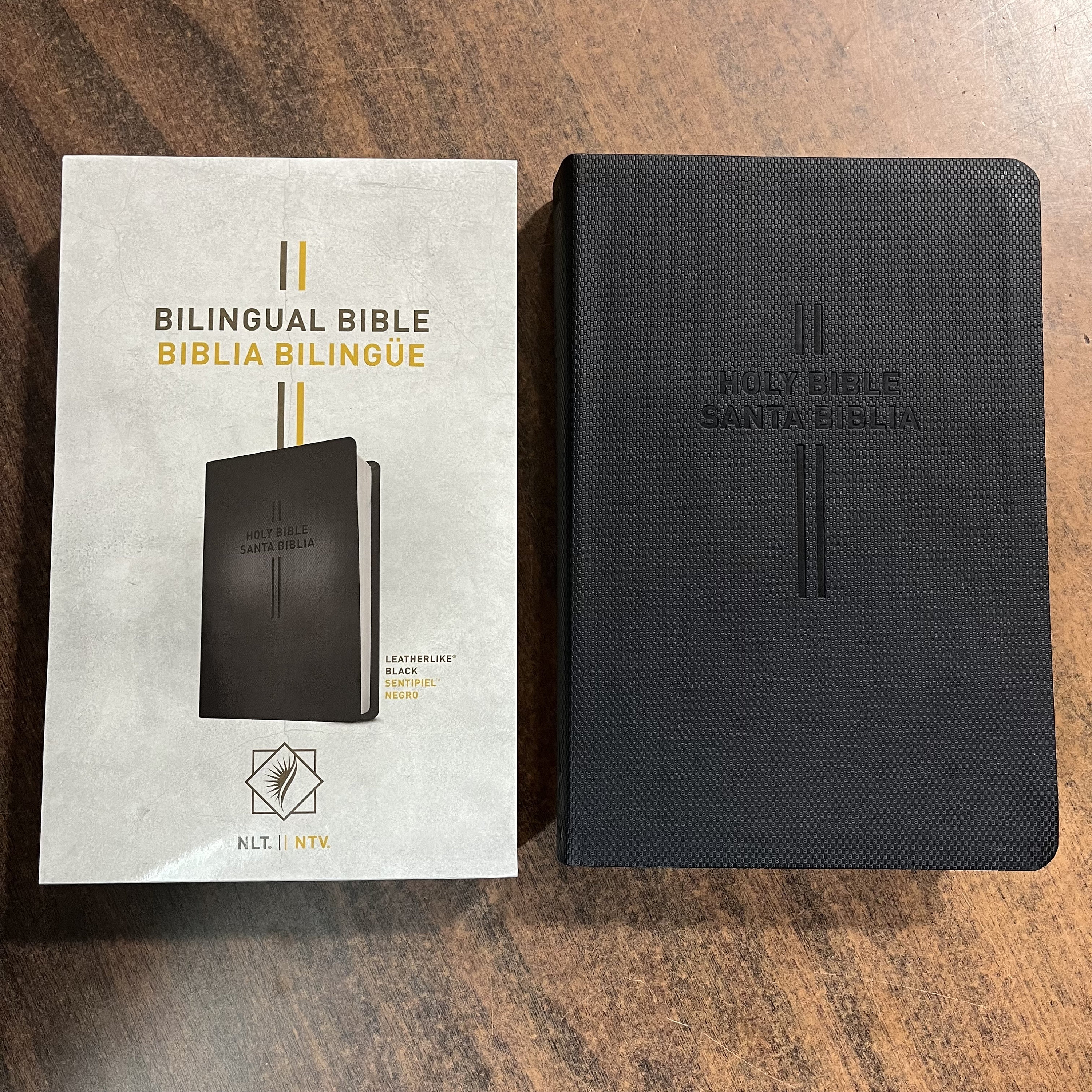 Personalized NLT / NTV Spanish English Bilingual Bible