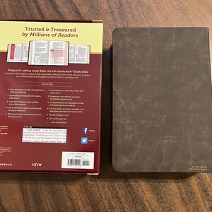 Personalized NIV Large Print Life Application Study Bible Distressed Brown Bonded Leather, Custom Imprinted image 6