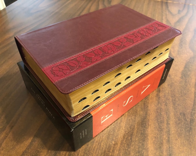 Personalized ESV Large Print Study Bible Thumb Indexed - Mahogany TruTone ** Custom Imprinted, ISBN 9781433567018