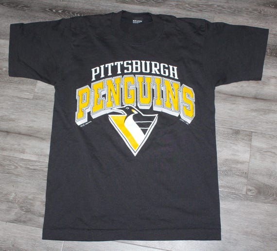 Vintage 90s Clothing NHL Pittsburgh Penguins Hockey Men Size Small 
