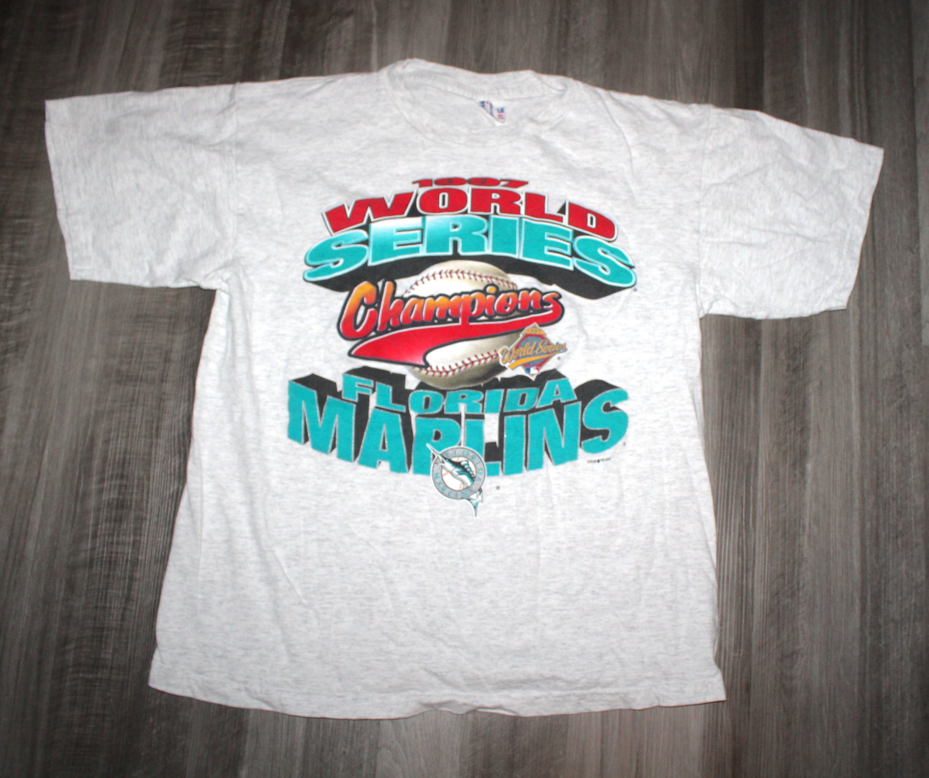 Vintage Florida Marlins Liván Hernández T-Shirt
