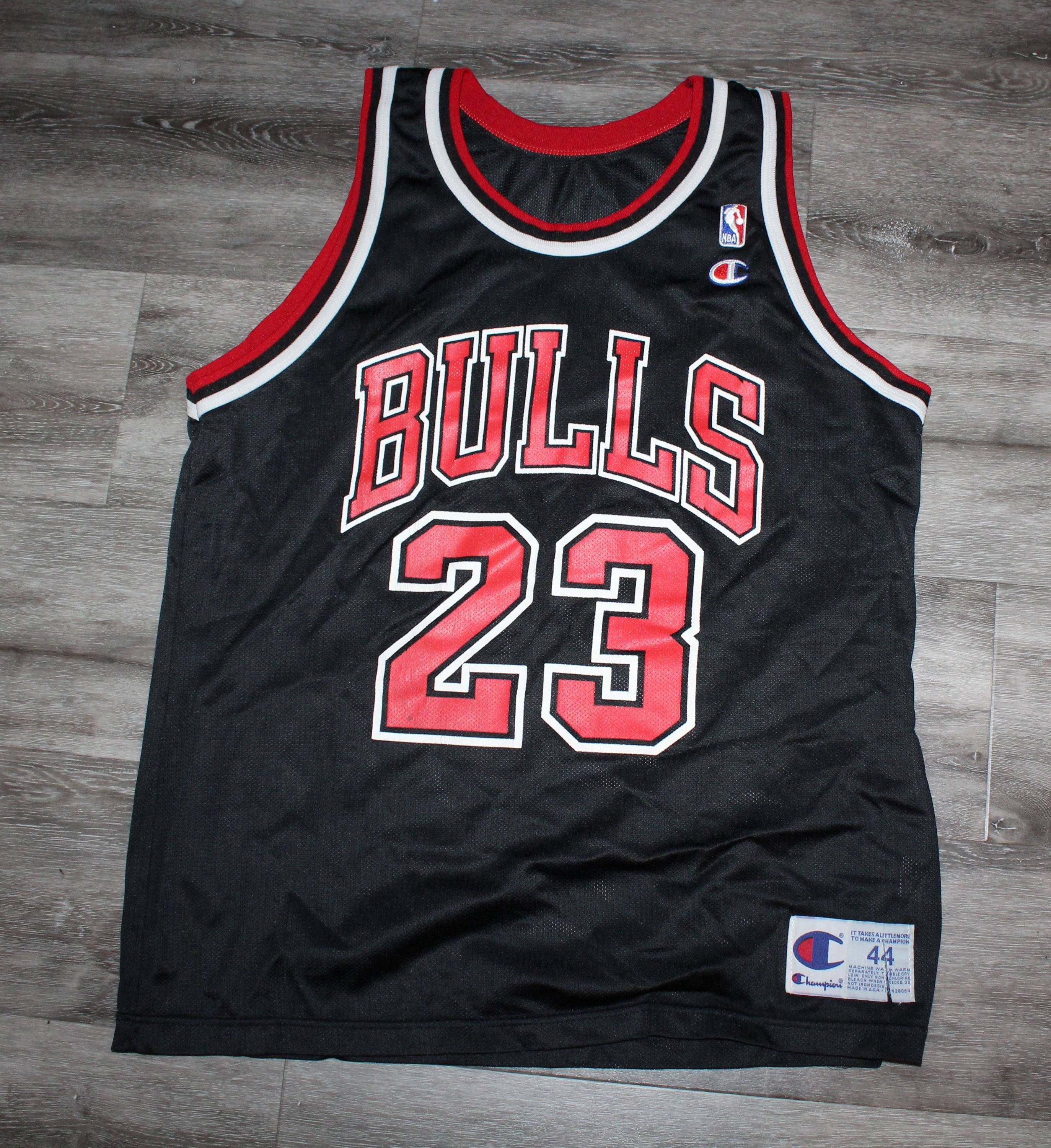 ④ champion USA 90s BULLS　ゲームシャツ ④ champion USA 90s BULLS ゲームシャツ - メルカリ