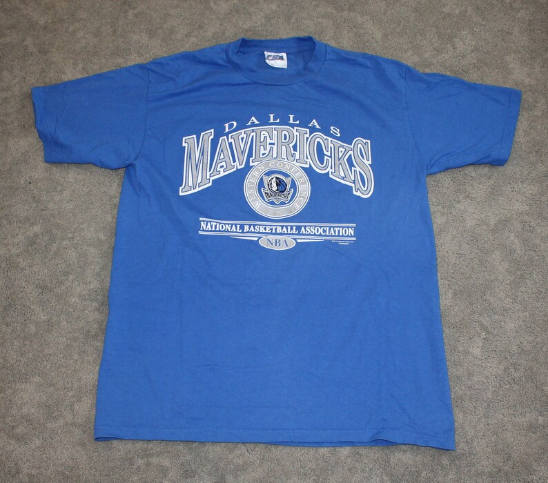 dallas basketball shirt