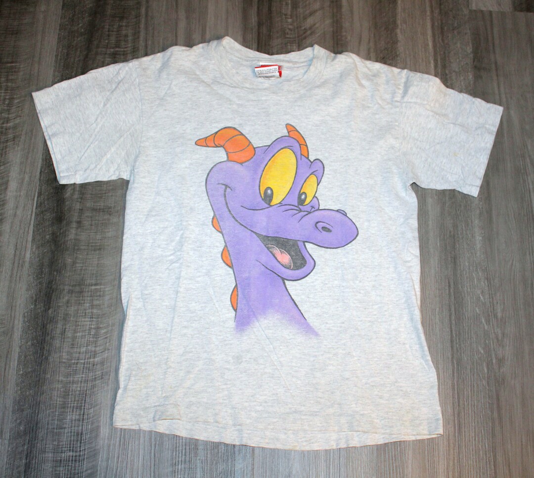EPCOT 紫色のドラゴン Tシャツ il_1080xN.3353880880_4xml.jpg