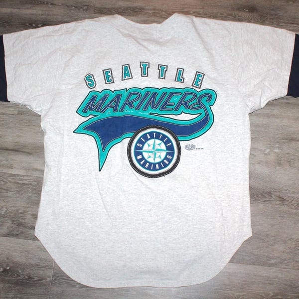 Camiseta de béisbol vintage de los 90, MLB Seattle Mariners 1996, para hombre, talla XL / para mujer, talla extragrande, con estampado de logotipo retro, doble cara, gris, con botones