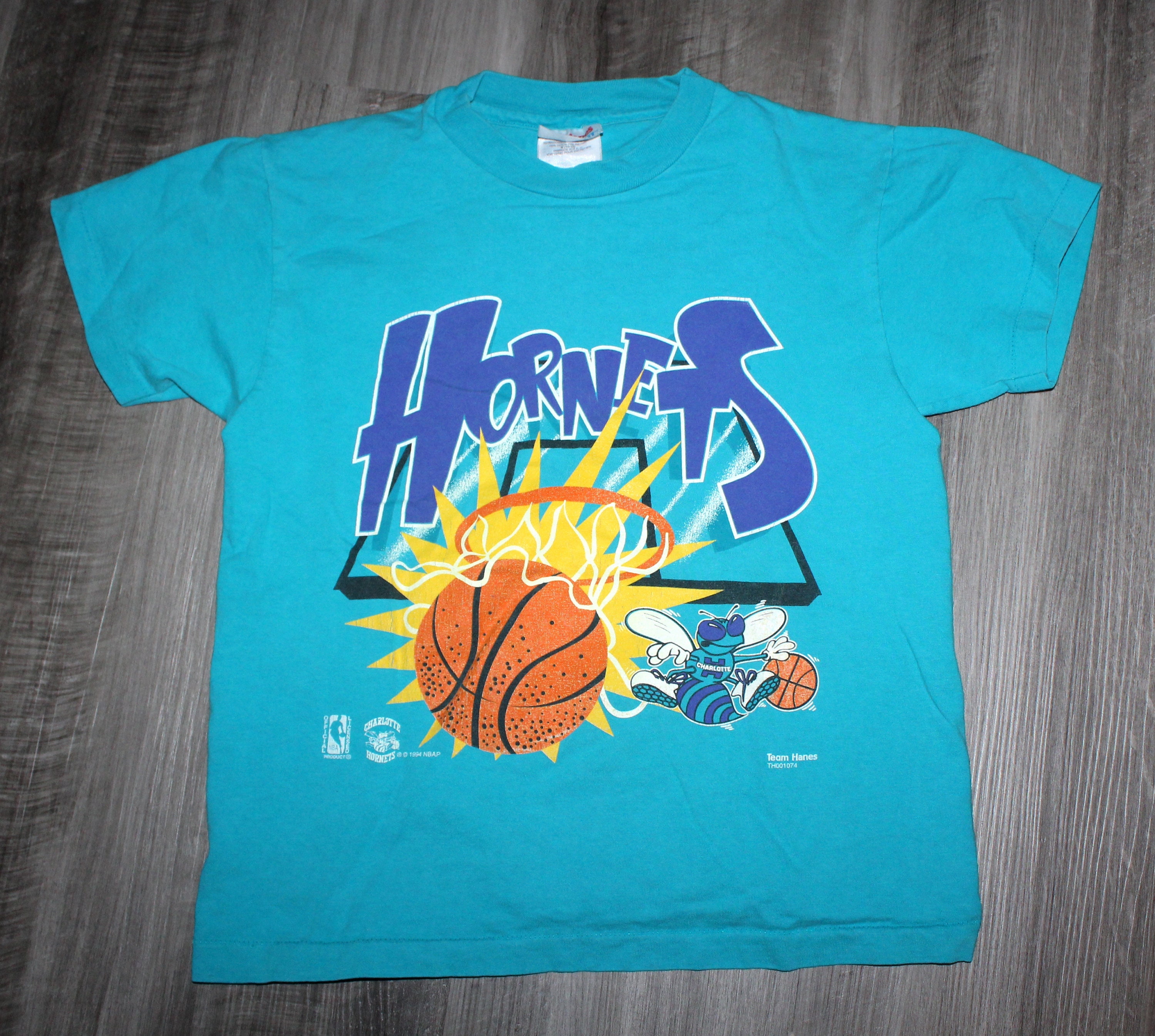 Vintage NBA (Magic Johnson T's) - Charlotte Hornets All Over Print T-Shirt 1990s Small