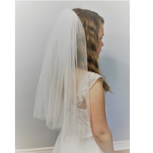 Soft Communion Veil on Comb, Simple White, First Communion, Flower Girl Veil, Holy Communion Veil, Single Layer, Plain Edge