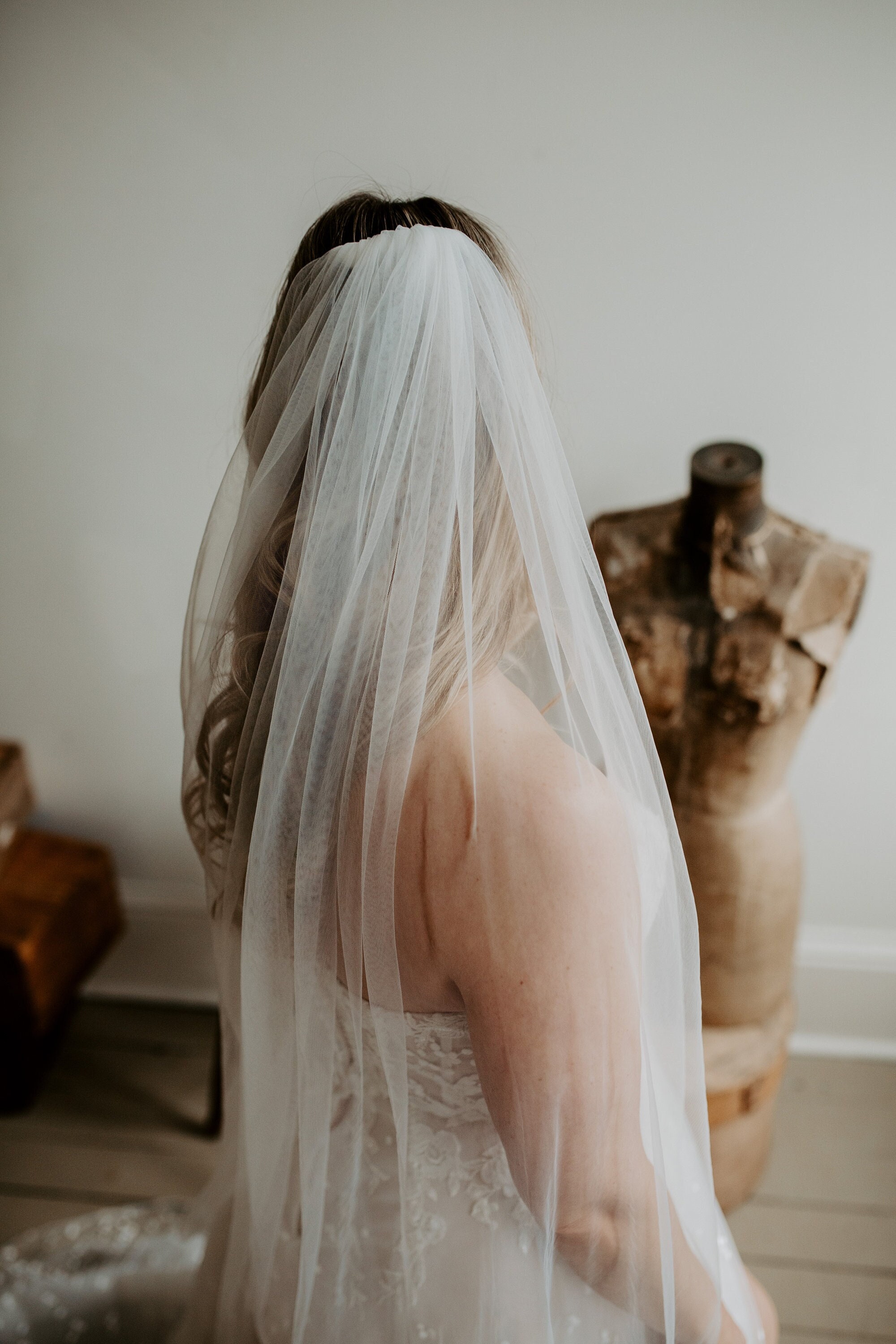 BEST PRICE! Soft Cathedral, Elbow, Waist, Mid Hip, Fingertip, Waltz, Chapel, Floor, Bridal, 1 Layer, Simple Veils, Luxurious Bridal Veil