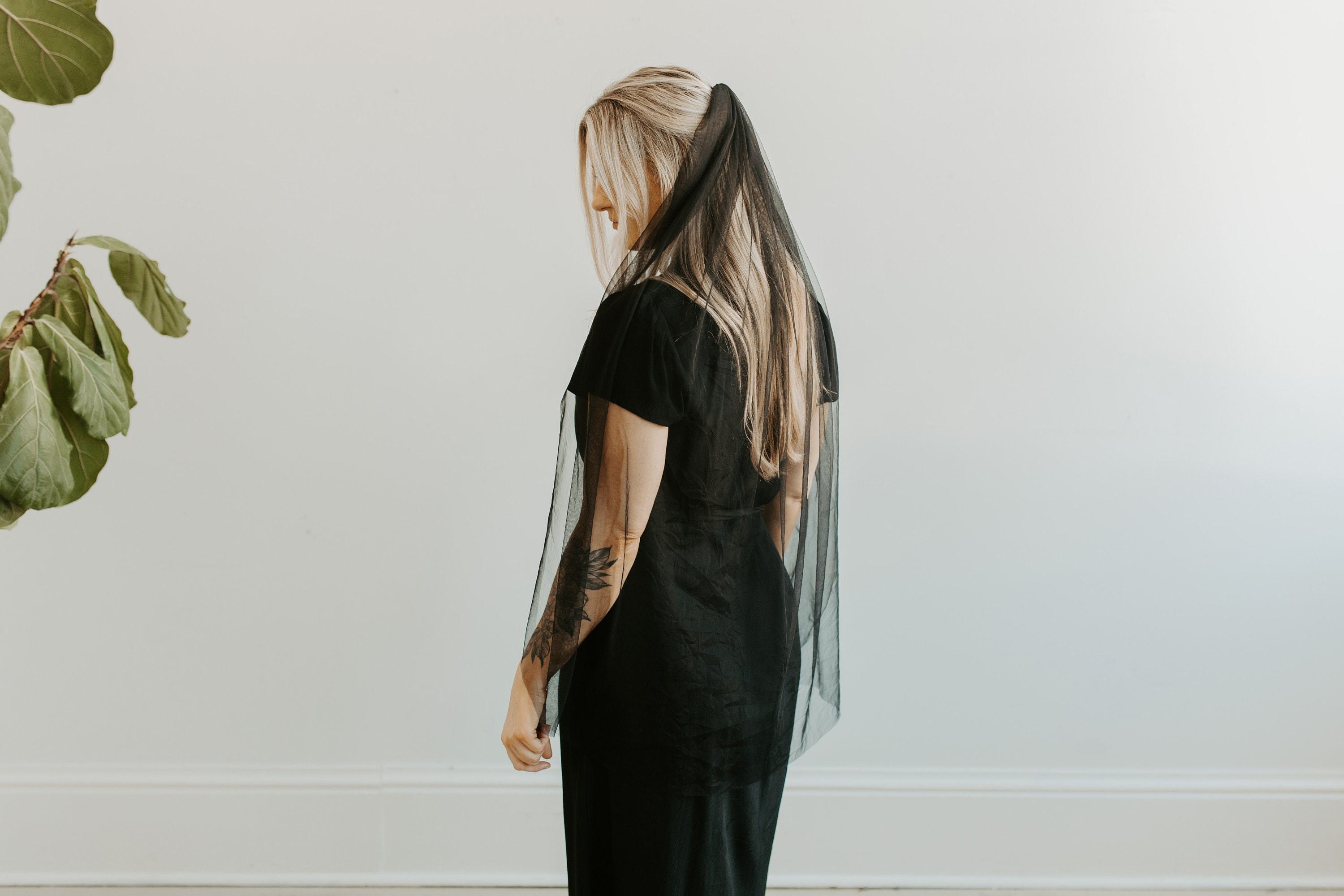 Soft Black Simple Bridal Veil, Elbow, Fingertip, Chapel 