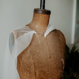 Voile de mariage cathédrale drapé minimaliste, chapelle, sol, mariée, voiles de mariage, grec, simple, bohème, voile, blanc, ivoire clair, ivoire image 8