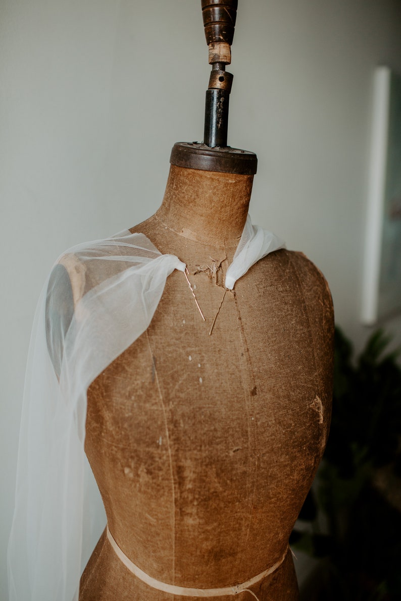 Voile de mariage cathédrale drapé minimaliste, chapelle, sol, mariée, voiles de mariage, grec, simple, bohème, voile, blanc, ivoire clair, ivoire image 8