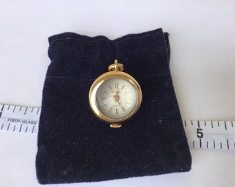 gucci pendant watch