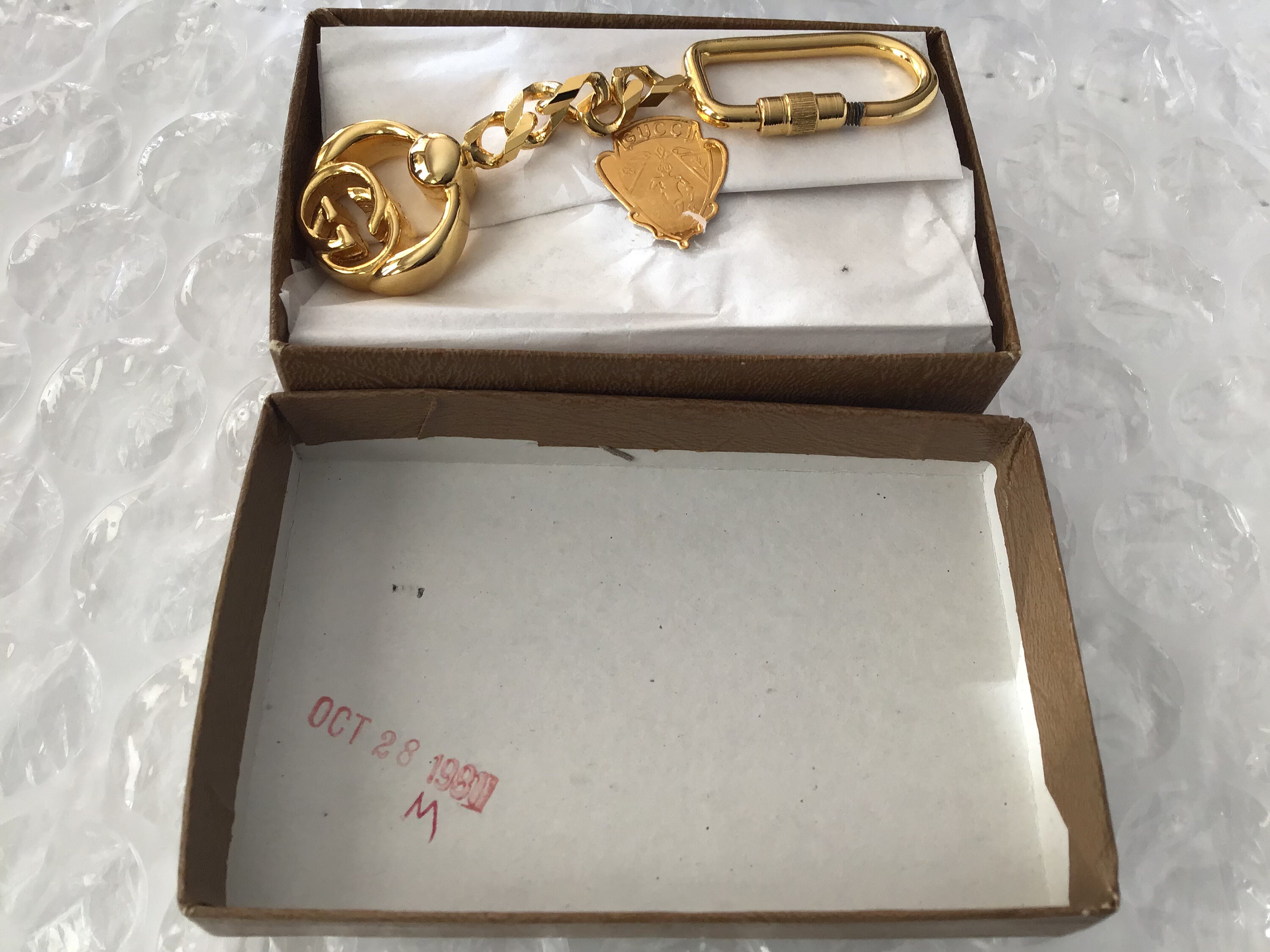 【関税＆送料込み】Gucci Keychains Vintage Gucci 1980's GG Keychains Gold Tone Mint Never Worn