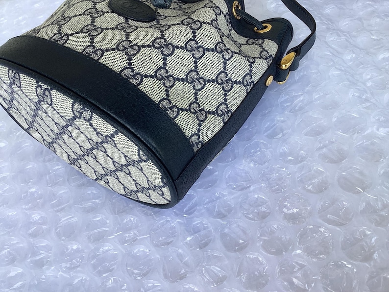 Vintage Gucci Crossbody Small Bucket Bag Drawstring Closure Blue Canvas Preowned Condition. image 5