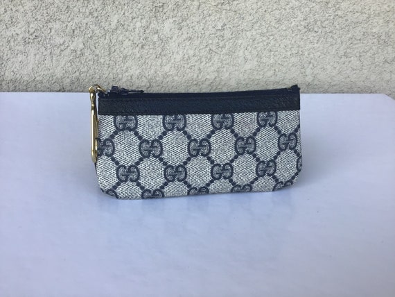 gucci coin keychain