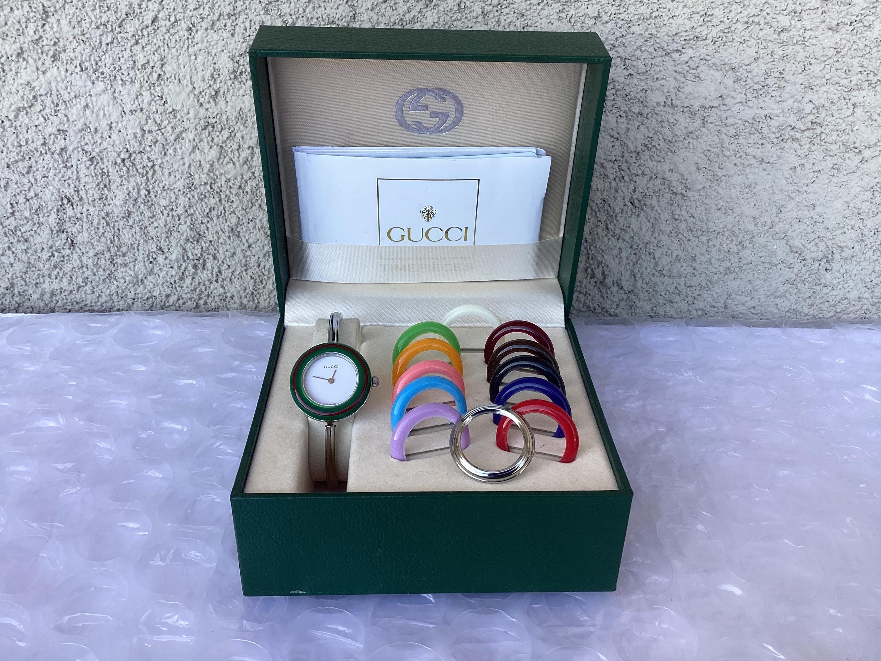 Vintage Gucci 11/12.2 Interchangeable Bezel Bangle Watch