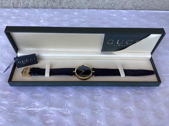 Reloj antiguo Gucci 2000M de los anos 90 para hombre o unisex esfera negra estado casi impecable usado Etsy Mexico