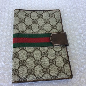 Vintage Gucci Brown Leather Passport Cover 