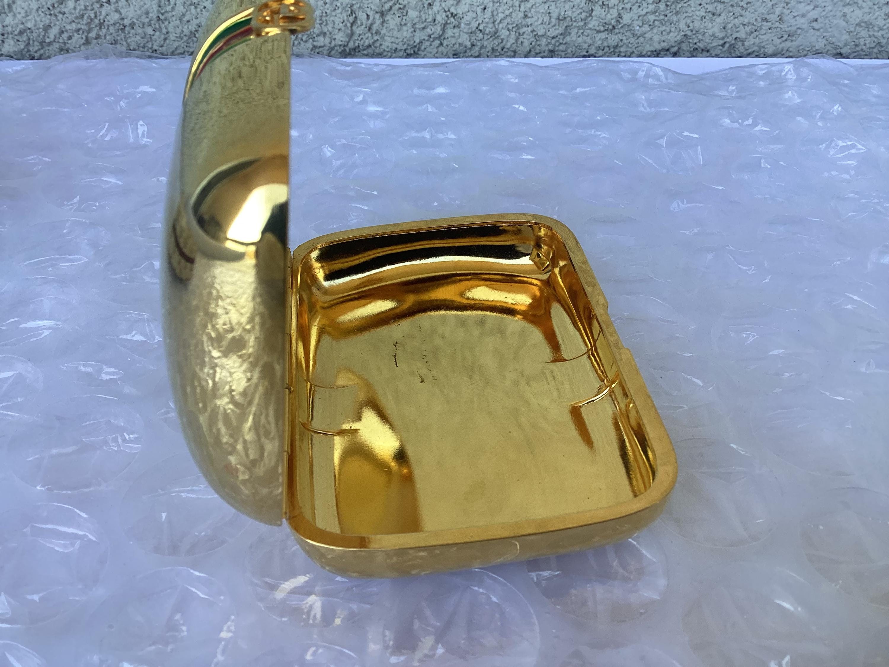 Vintage Gucci Pill Case Travel Soap Case Trinket Gold Tone Good Vintage Gucci Pill Case Travel Soap Case Trinket Gold Tone Good