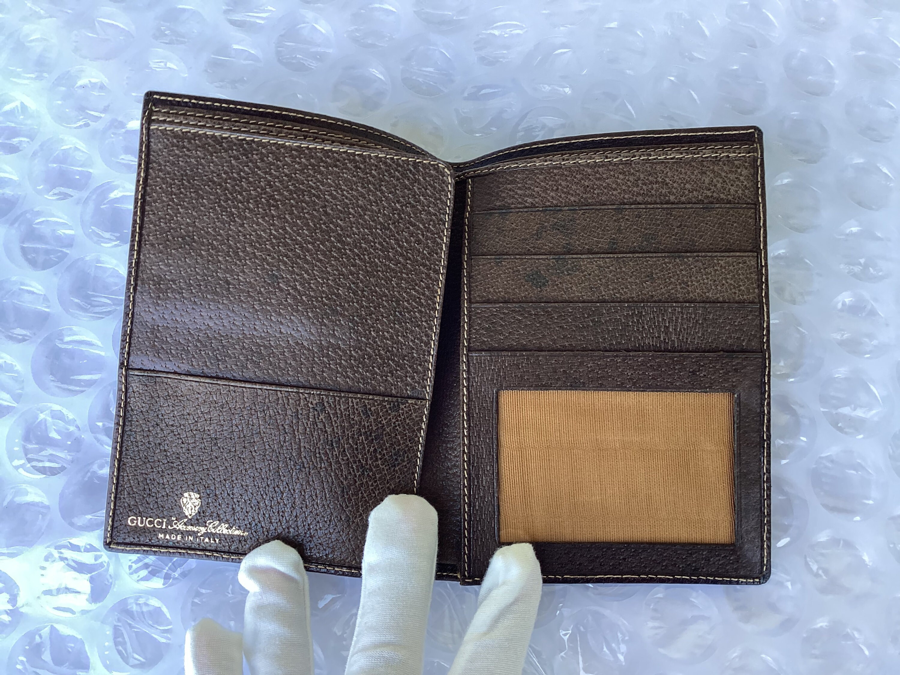 Gucci Vintage Old Web Passport Holder