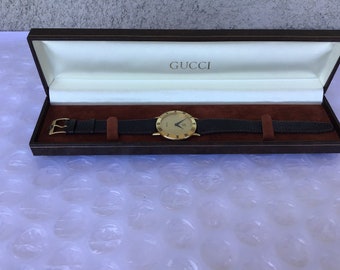 Vintage Original Wristwatch ''GUCCI'' 2035-21, QUARTZ Gold