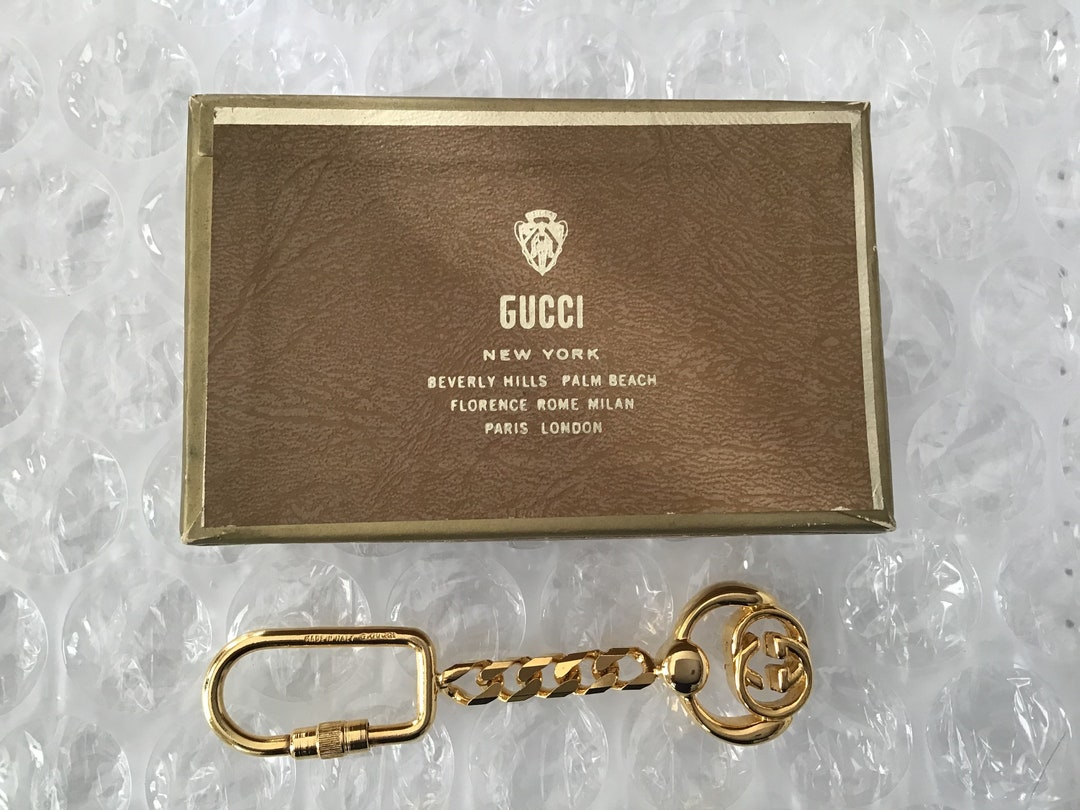 【関税＆送料込み】Gucci Keychains GUCCI Bamboo Turnlock Bag Shape Key Chain Charm Beige JPN