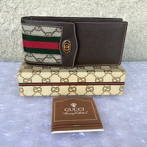 Gucci Rose Brown Sun Glasses Case. Wallet with Gold Logo Gucci Emerald Green Velvet & Rose Gold Sunglass Case Clam  main image 3