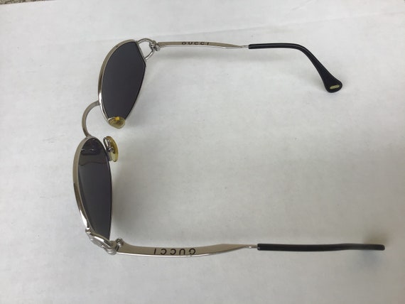 Vintage Gucci ‘90s Sunglasses Silvertone Frame Us… - image 3