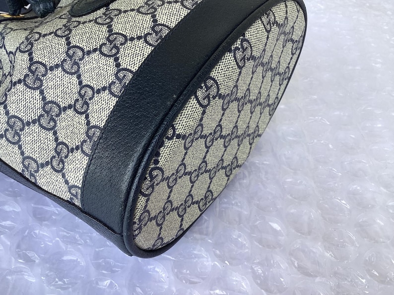 Vintage Gucci Crossbody Small Bucket Bag Drawstring Closure Blue Canvas Preowned Condition. image 6