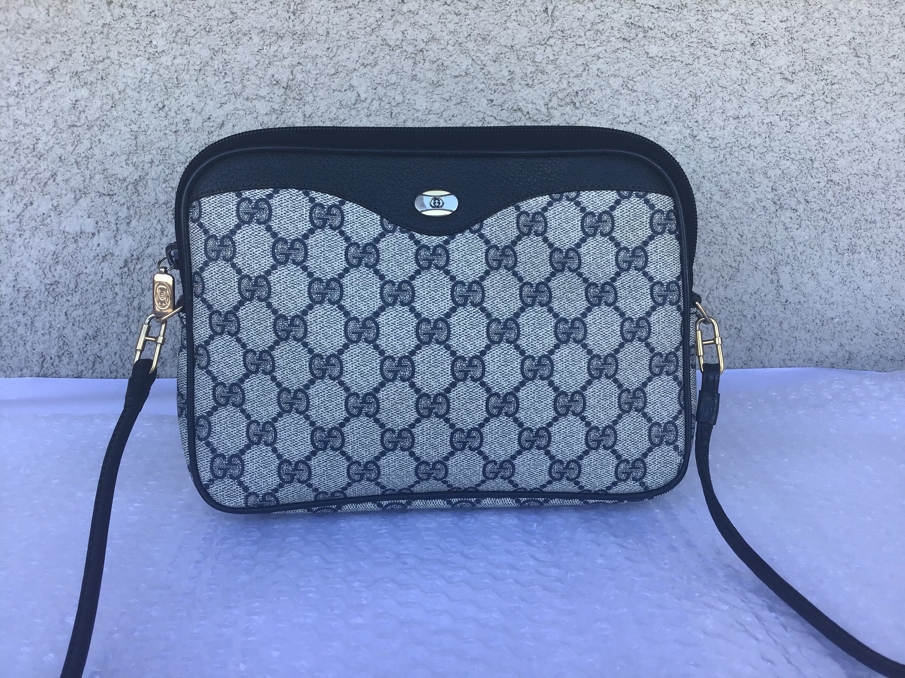 gucci navy crossbody