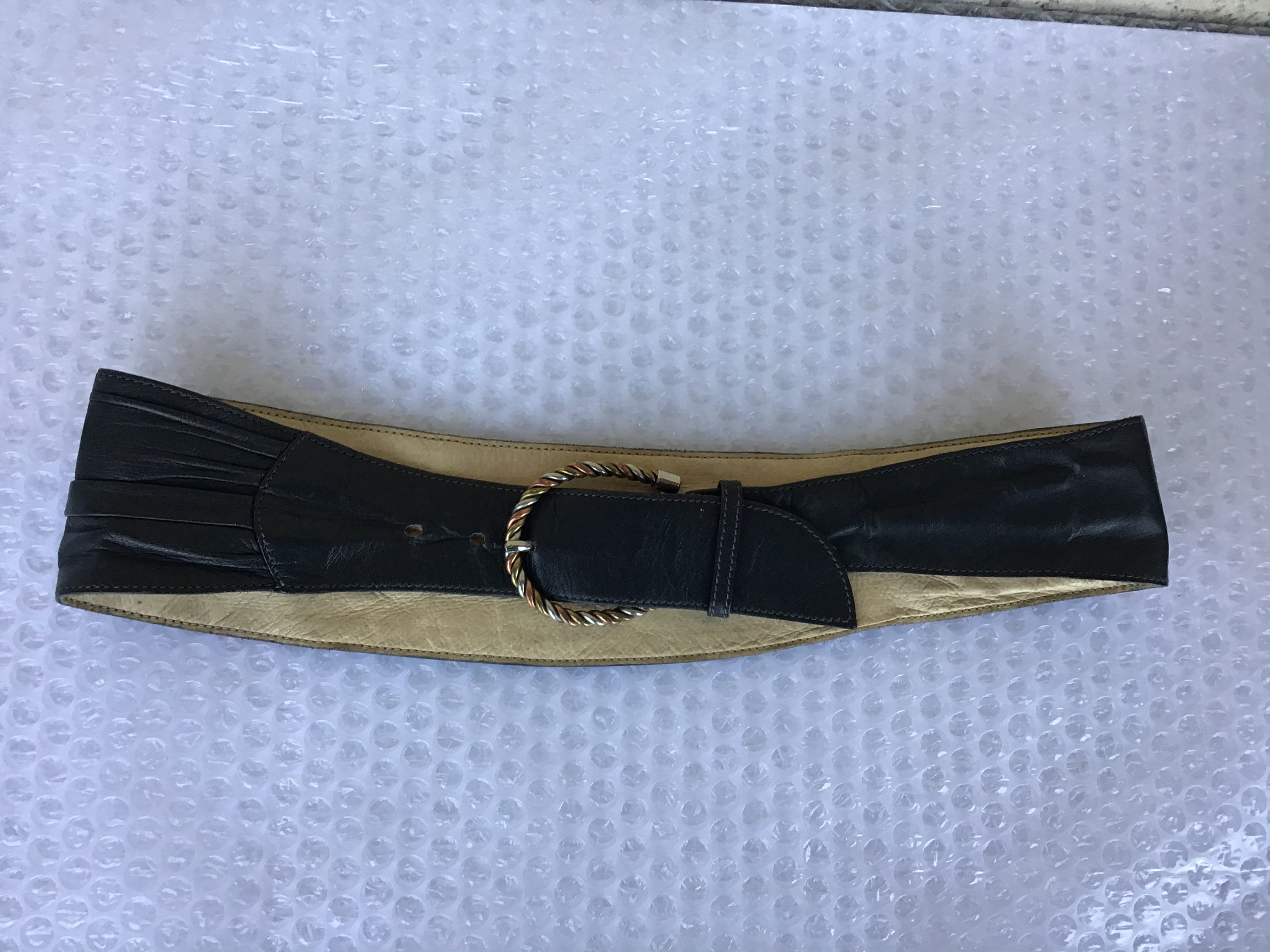 Gucci Women\'s Tricolor Belt with Gold GG Buckle GUCCI Reversible leather and printed coated-canvas belt  main image 2