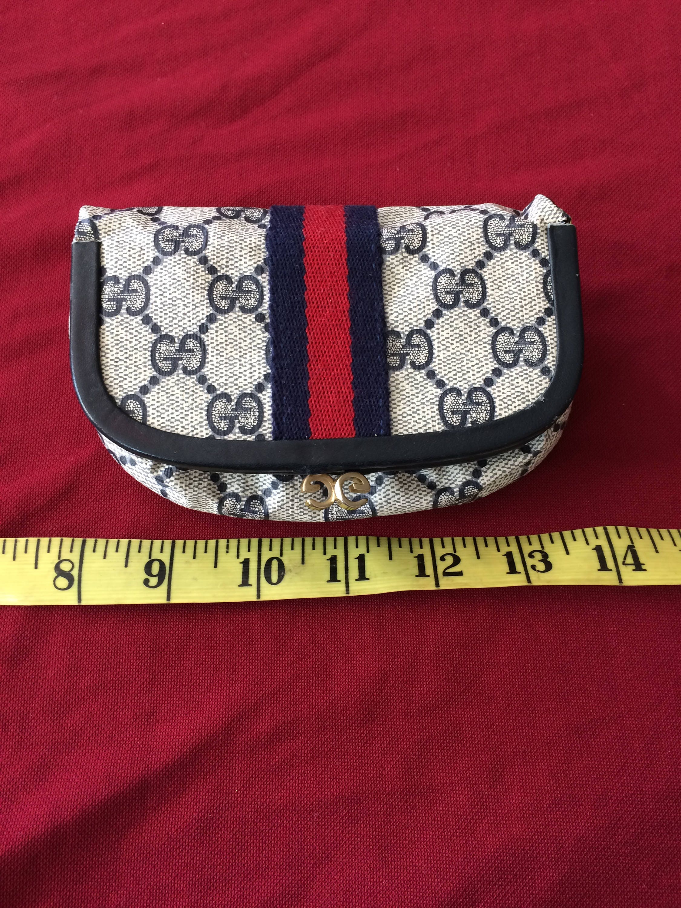 Vintage GUCCI GG Monogram Kiss Lock Accessory Coin Purse mint 