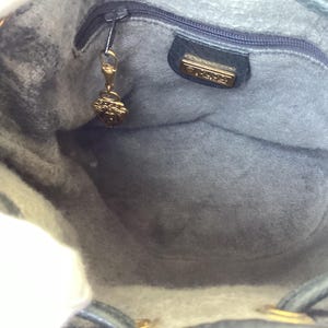 Vintage Gucci Crossbody Small Bucket Bag Drawstring Closure Blue Canvas Preowned Condition. image 8