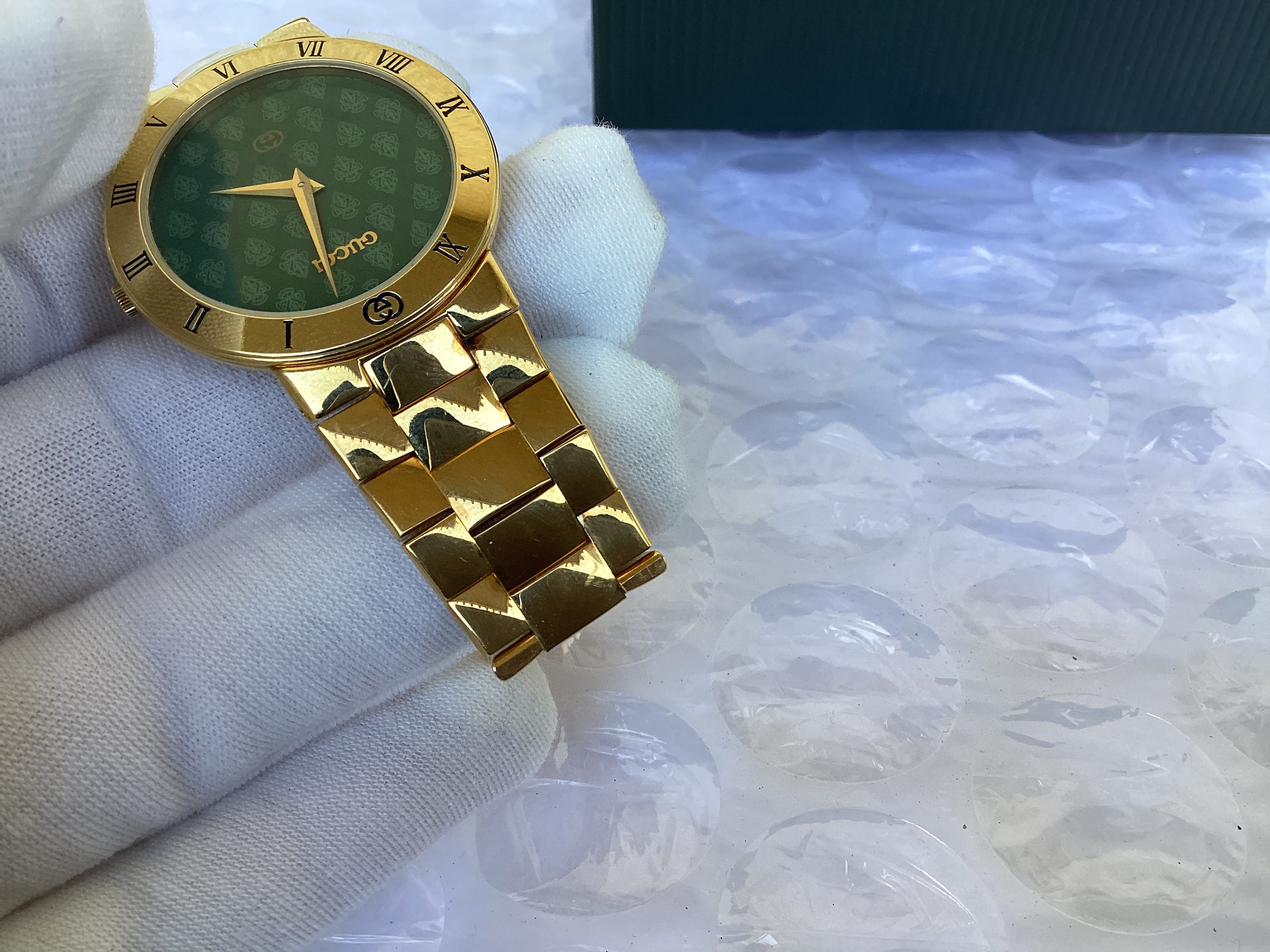Pulp fiction hotsell gucci watch