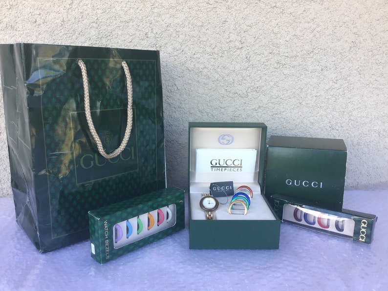 Vintage Old Gucci 1990’s Interchangeable Bezel Rice Links Bracelet Watch New Old Stock Condition 