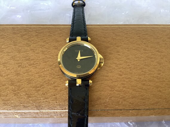 Vintage Gucci 2000L Black Dial Ladies Watch Used Preowned