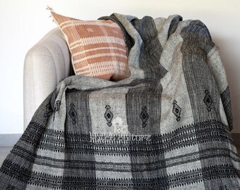Hand Woven Sheep Wool Blanket | Rustic Bhujodi Throw, Kutch India