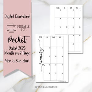 以下が含まれることがあります： 2026年版の印刷可能なポケットカレンダーのデジタルダウンロード。カレンダーは、月曜と日曜の開始日で、1か月2ページレイアウトになっています。「1月」という単語が筆記体でデザインされています。