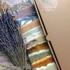 Soap Selection Gift Box – 12 Handmade Soap Slices | Natural, Palm Oil Free & Eco-Friendly