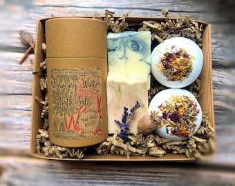 Handmade Soap, Bath Bombs with warming bath salts Gift Box : Natural, Palm Oil Free