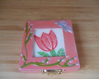 pink sieradendoos met tulpdesign
