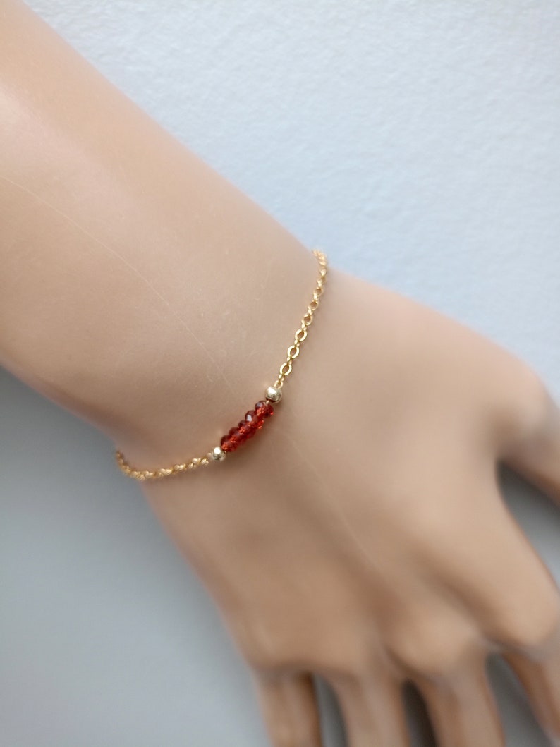 Garnet Zartes Armband 14K Gold Filled Kreativität, Sexualität und Anziehung Bild 5